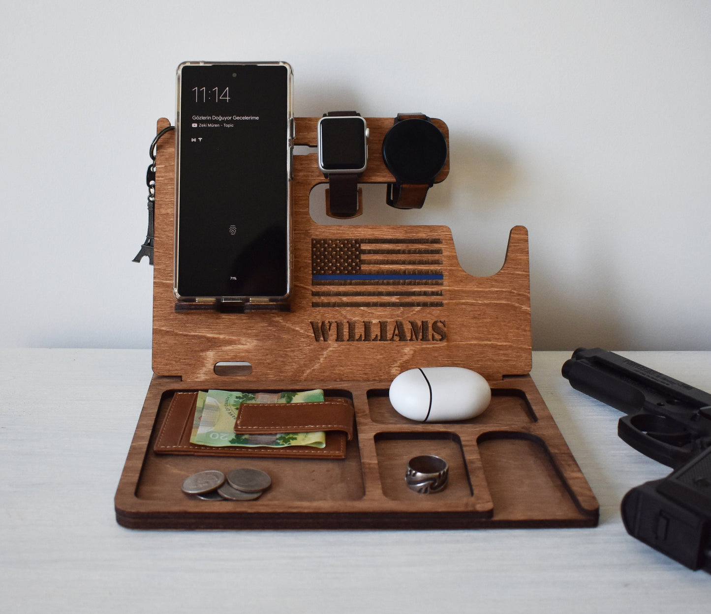 Wooden Docking Station with Gun Holder - SL01